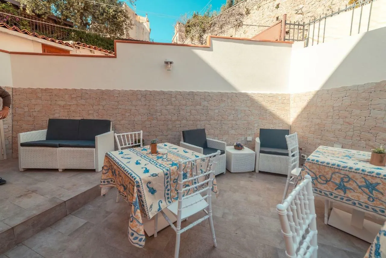 Nocleg ze śniadaniem Bed And Breakfast Dionisio Taormina